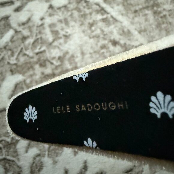 Lele Sadoughi Classic Velvet White Pearl Padded Headband OS main image 4